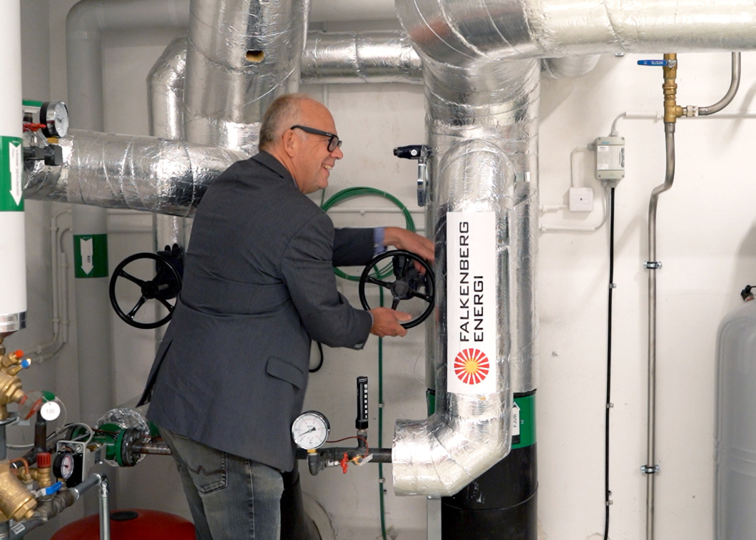 Spillvärme från datacenter värmer villor i Falkenberg